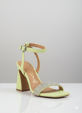 Sandalia vizzano 3 pulg